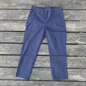 Ann Taylor Navy Cropped Pant Size US 8